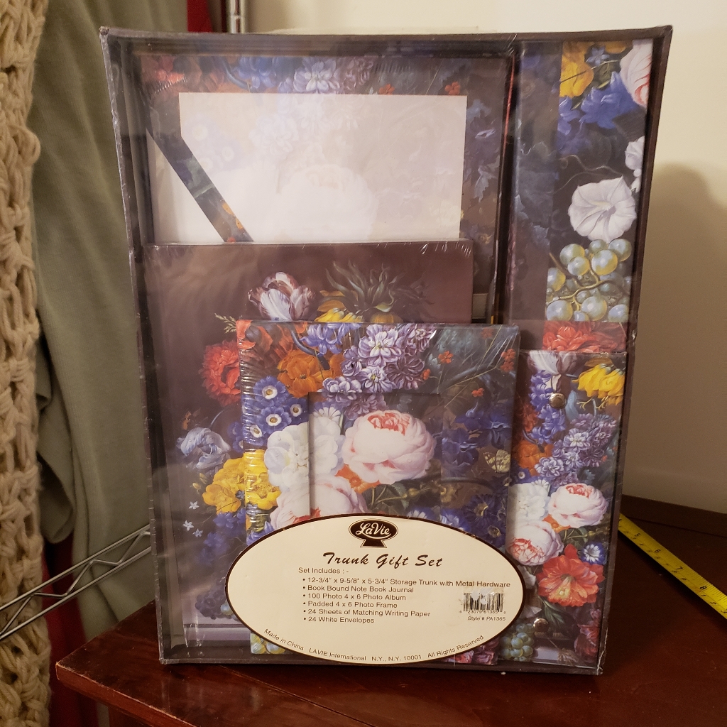 Trunk Gift Set